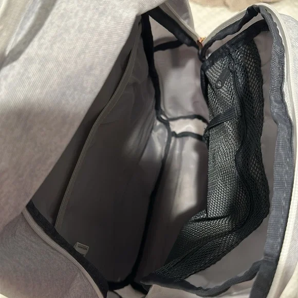 Adidas Classic 3S 4 Backpack. Jersey White/White Rainbow. - Picture 3 of 8